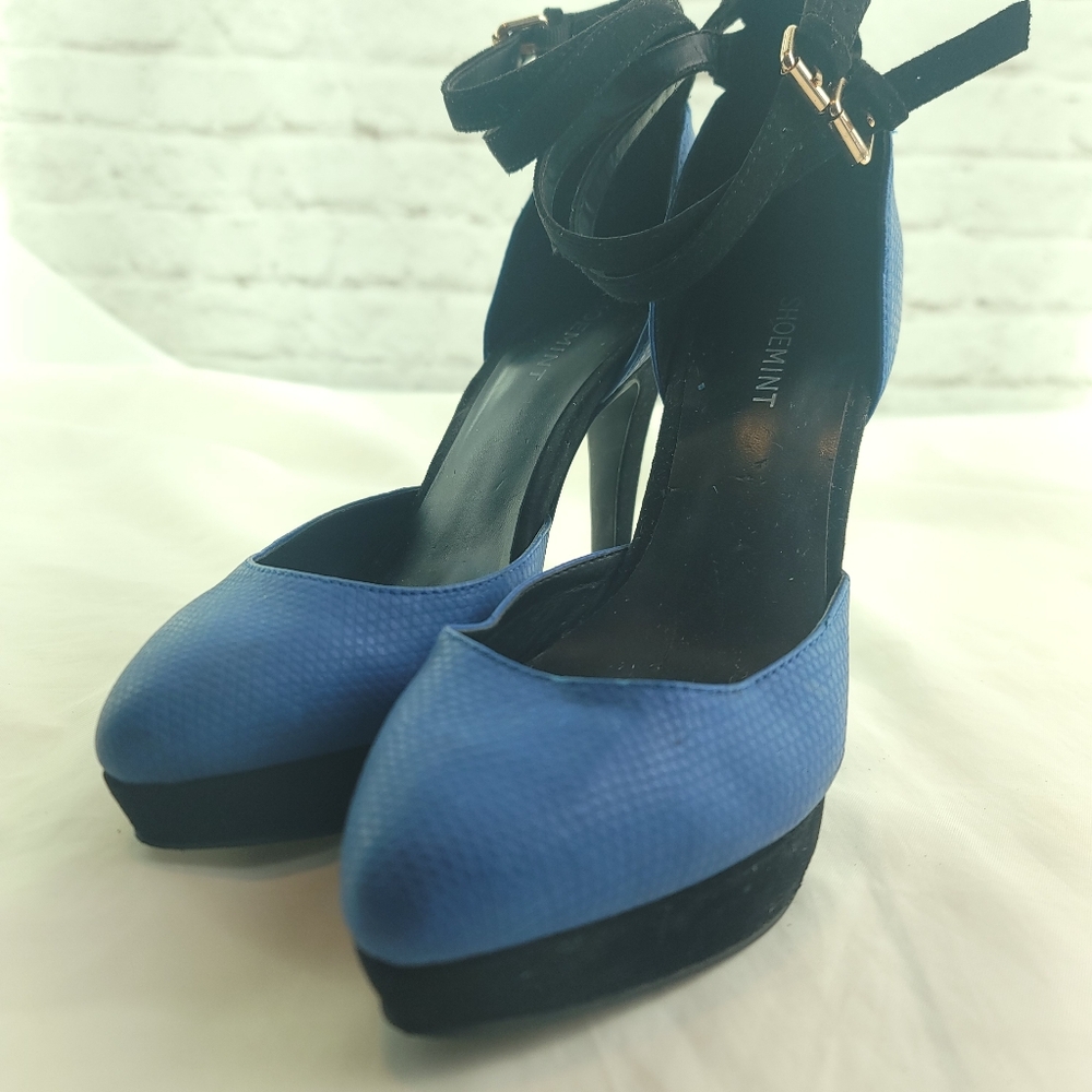 Shoemint Royal Blue Black Strappy Stiletto Size 7.5 Heels